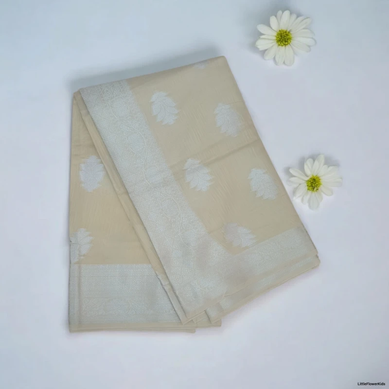 Ivory Linen sareee with Silver Jari